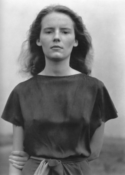 last-picture-show: Edward Weston, Charis Wilson, 1937 https://painted-face.com/