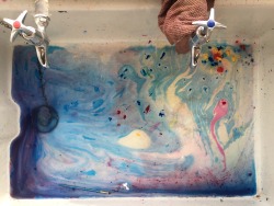 imnotviciousreally:  *is a lame art student and takes photograph of my gross sink that looked sort of pretty* 