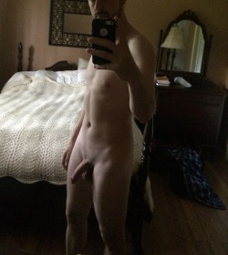 heytherebabybear:  Just a couple quick pre/post diaper selfies from this summer before I went to work… 