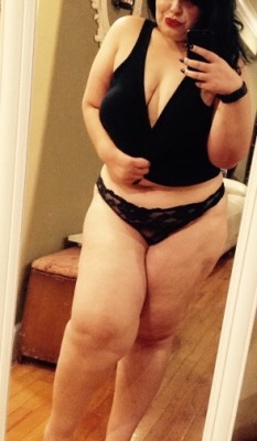 hipsncurvesplus: Comfy at home, tank top and panties are the comfiest to roam around the house and cook! To continue supporting my blog for a private photo or video shoot  Hipsncurvesplus wishlist: https://www.amazon.com/registry/wishlist/1A48OOVH79Z35/re