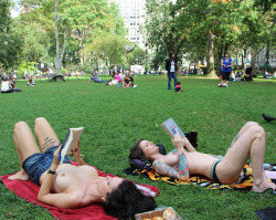 topfreeliving:  Alison Gaylin / Nerve.com: New York’s Topless Co-ed Pulp Fiction Appreciation Society Wants Women to Know Their Summer Reading Rights After all, who wouldn’t want to go topless on a stifling summer day? For Alethea and her friends,