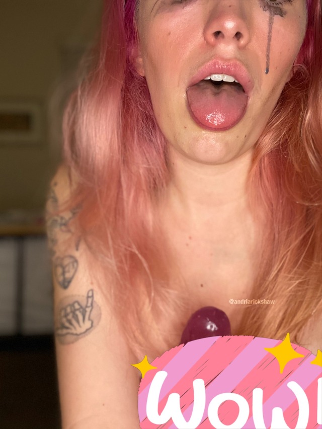 Come see why I crying from my dildo 🥵🥵 join my 0F today!! 🤪🤪OnlyFans