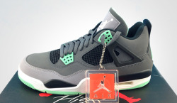 freshkicks13:  Air Jordan IV Green Glow