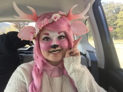 glitter-rebellion:  fawnbinary:  i was a faun today at nekocon!! 🌸✌🏻️  (they/them)  The cutest fawn EVER 😱😍