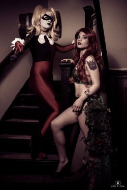 hotcosplaychicks:Harley and Ivy by XeraMiyanara  Follow us on Twitter http://twitter.com/hotcosplaychick
