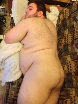 cutecubs:  Cute face big chub, young delicious bod. Fuzzy back and enormous ass