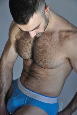 sweatyhairylickable:    http://sweatyhairylickable.tumblr.com for more hairy sweaty dudes!   