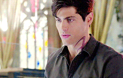 byalienpandorum:  Alec Lightwood in This World Inverted Playing hard to get. I love a challenge. 