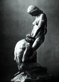 mixed-art:  Gustav VigelandKneeling Man Embracing