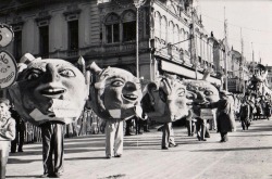 photos-de-france:  Nice, Carnaval, 1938.