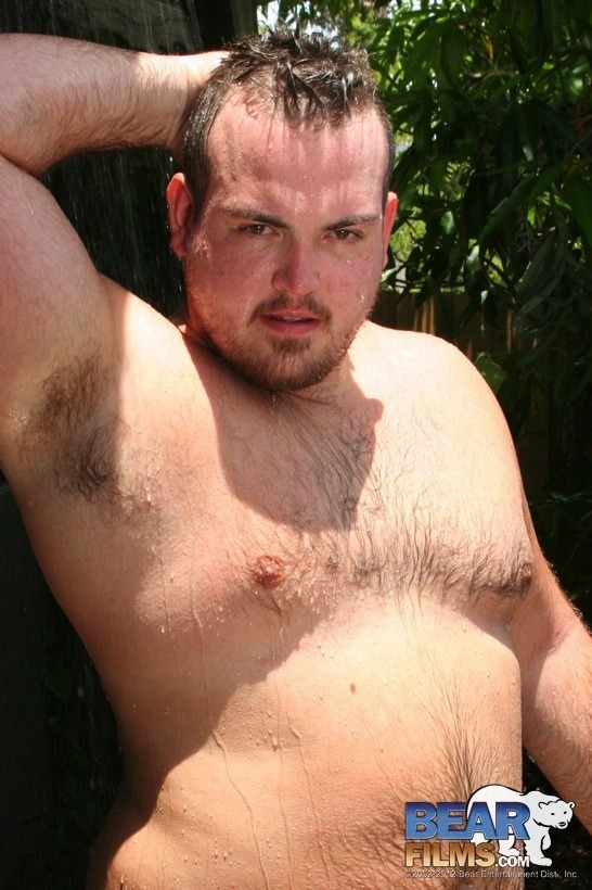 superbears:  LOVE TO RIM AND POUND HIS ASS, AND DRINK HIS CUM OFF THAT HOT DICK