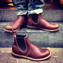 redwingshoestoreamsterdam:  Chelsea Monday | Red Wing Shoes 2917 Chelsea Rancher in Briar Oil Slick | www.redwingamsterdam.com | #redwing #redwings #redwingshoes #redwingamsterdam #amsterdam #chelsea #boots #2917 #usbootsfreak http://bit.ly/15mJ8nmwww.red