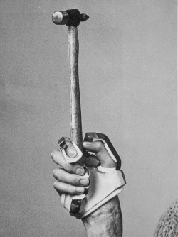 Anachoretique:  Joop Bos “Interesting Engineering” - Hand Support, 1975. 