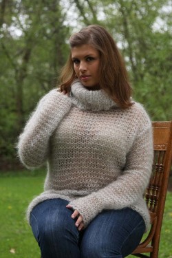 loose knit #sweatermeat