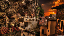 reagentx:  Sumela Monastery, Trabzon by MohammedAbdo