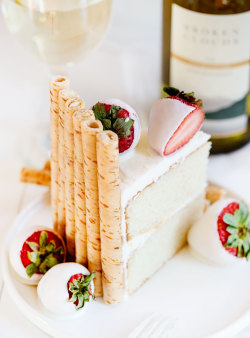 fullcravings:White Cake with White Wine Buttercream and White Chocolate Covered Strawberries