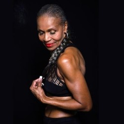eboni-health-advisor:  “OLDEST BODY BUILDER ERNESTINE SHEPHERD ” She is 76 years old “he started working out in her 50′s which truly shows no one is ever too old to get fit! She was trained by a former Mr. America.” “She runs 10 miles or
