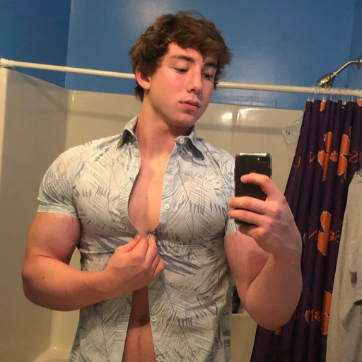 alphalusts:hungtwunk4muscle:nonamealphajockbro:keepemgrowing2:virileboy:&ldquo;They&rsquo;re only half as big as I want them.&rdquo;gro ur mantitz broz. dobel there sizetwo things are never, ever big enough: pecs and cocksBig titted boys with big dicks,