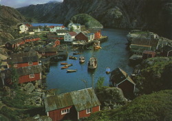 bergsmotiv:norge - norway. nusfjord i lofoten. (thank you, mathilda.)