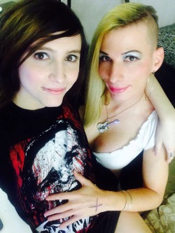 adablackxxx:Me and Jamie French. :D !!! Follow her official-tsjamiefrench