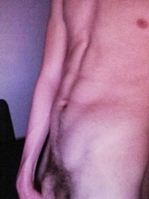hotboysasses:Amazing submission! Reblog if you wanna see more of this hottie!
