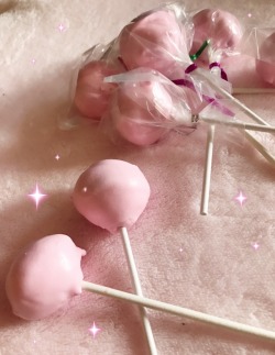 kimchiblu: princesspuffybutt:   Daddy also made me these amazing cake pops! They’re strawberry cake with vanilla chocolate on the outside in the perfect shade of pastel pink. 💕 Please do not interact if you are a minor, supporter or cglre. ☁️