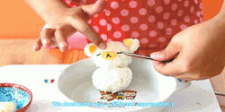 taeyeon-9muses-rilakkuma-ohyeah:   Rilakkuma curry hot springs I can make this but I don’t have it in my heart to eat it ;_; cr:  theKKSshow   OMG I wanna get my bento stuff now&hellip; but mooonieees ;A;