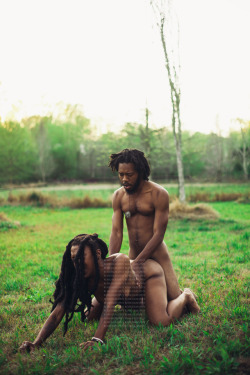 mixedcaramel28:  thisbeautyneedsabeast:  roseography: Mating dance in an open field. Make no mistake. These animals are fucking.  Animals????You lost me there but this is hot  We are not animals we are beautiful sun kissed creations . ❤️