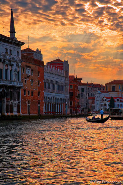wanderlust-stricken:  Sunset over Grand Canal, Venice, Italy by -yury- on Flickr. 