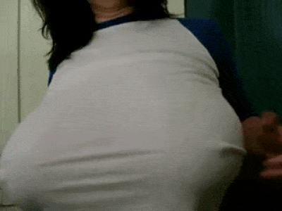 smushedbreasts:  Smushed in a tight tshirt!