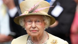theonion:  Queen Elizabeth Hoping She Dies Before Having To Knight Any DJs “God willing, I’ll pass away long before I’m ever called upon to bestow an honorary knighthood on Calvin Harris or Grooverider,” said the queen, adding that she would rather