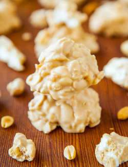 do-not-touch-my-food:  White Chocolate Peanut Butter Cookie Clusters 