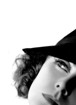 classichollywoodcentral:Greta Garbo. Read all about her life here: https://www.classichollywoodcentral.com/profile/greta-garbo/ https://painted-face.com/