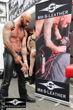 sirslavonic:  the-alley:  Drew Sebastian was big on Recycling at the Mr. S Leather booth during Folsom!   Gotta keep your pigs hydrated.