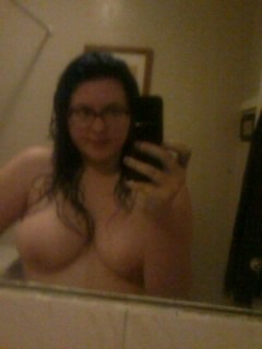 everybodyisalittlebitgay:  All the nudes I have of myself. Sorry for the bad quality, my phone suuuccckkksss. :) I will have better ones soon