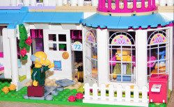 shadowcreature: missneensart: The beautiful life of Mr. Burns and Smithers living together in a Lego dollhouse ♥ smithers made this 