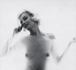 perfectlymarilynmonroe:Marilyn photographed by Bert Stern, 1962.