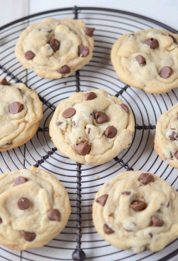 verticalfood:  The Best Classic Chocolate Chip Cookies