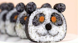 maluna: panda sushi! Looks so cute…and