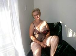 old-granny-center:  http://old-granny-center.tumblr.com/   Find your sexy senior here!