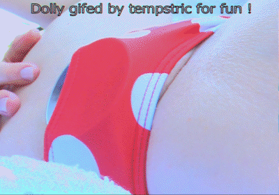 tempstric:  Amazing amateur teen fucking totaly deep a 250 ml can 2.1 inch diameter by 5.5 inch height !!!Age: 18Height: 4'11"  (1,50 m)Figure: 32B-23-34 Natural!What a close up !!! Pushing can out forced on swimsuit !!!She push out the can after