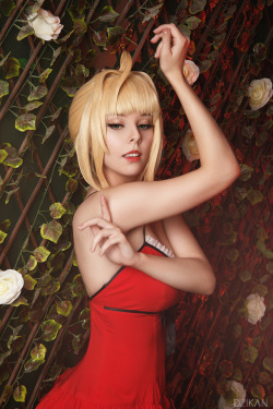 cosplaybeautys: Fate/Extra - Saber Nero pin-up style by Disharmonica ( Helly von Valentine)