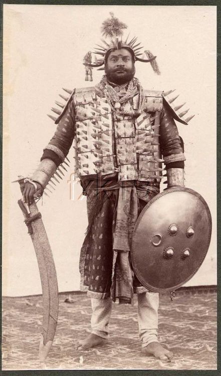 Portrait of an Indian State Executioner wearing full armour, 1903 (photo: Bourne &amp; Shepherd).https://painted-face.com/