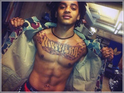 nakedcelebrity:  Snoop Dogg’s son Cordell  