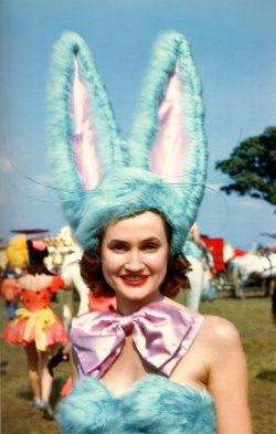 Voll Schön Vintagegal: Barnum And Bailey Circus Showgirl C. 1946 (X)