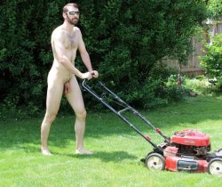 alanh-me:  63k+ follow all things gay, naturist and “eye catching”  