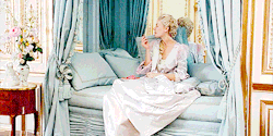 tooyoungtoreign: Marie Antoinette (2006)