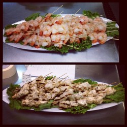 Which do you prefer? #shrimpskewers #chickenskewers #foodporn #myjob #jandlcatering #instaphoto #yummy