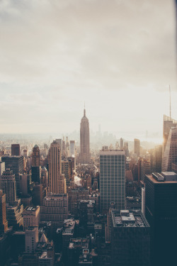 lvndscpe:  NYC | by Anthony Delanoix This photo as wallpaper on your smartphone? Get the app now!