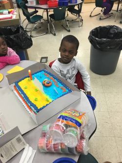 kingoftheheelstate:  gloupseason:   “why u bring cake to my class ion like these kids”   My nigga is over it